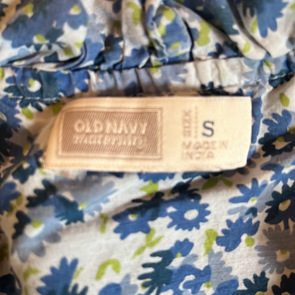 Old Navy Maternity Blouse - Picture 12 of 13